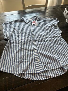 NWT Vineyard Vines  Blue and White Striped Button-Up Shirt